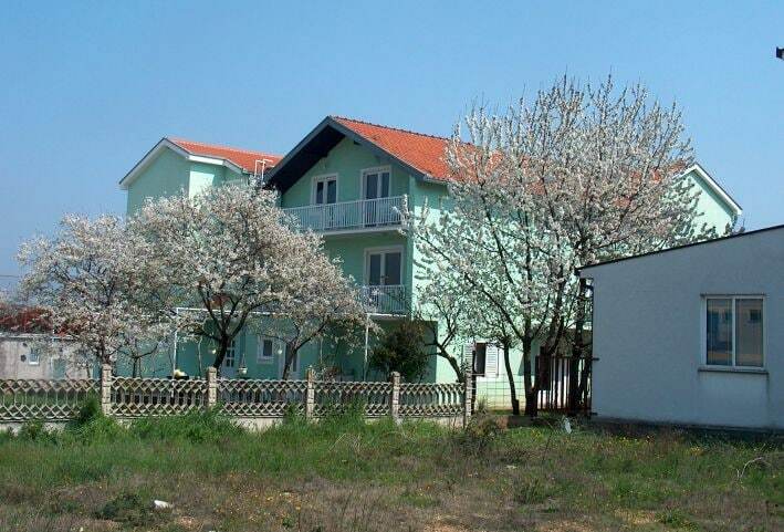 Pansion Devotions Hotel เมจูโกเรีย ภายนอก รูปภาพ